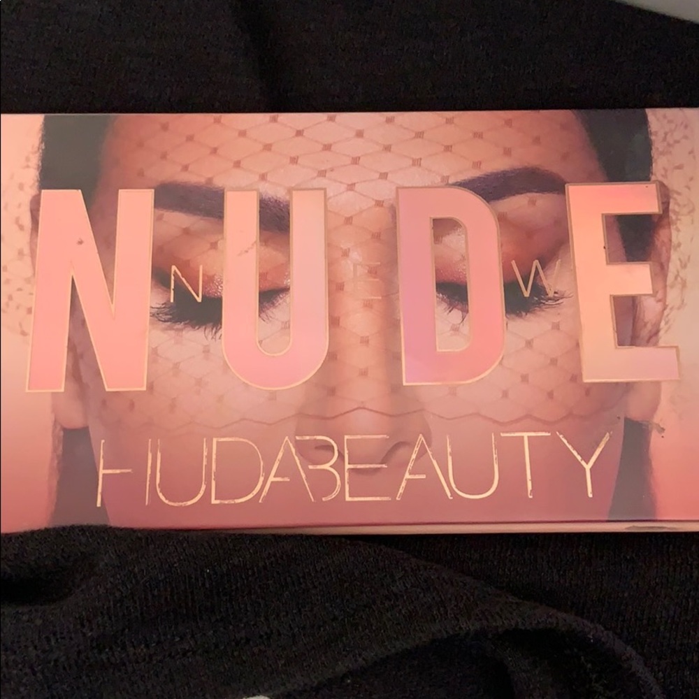 Huda Beauty The New Nude Palette